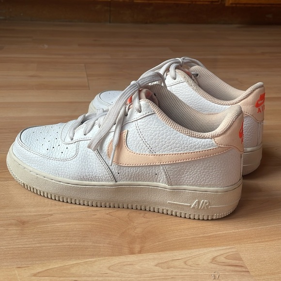 Nike Air Force 1 limited edition peach 2022 - Picture 1 of 9